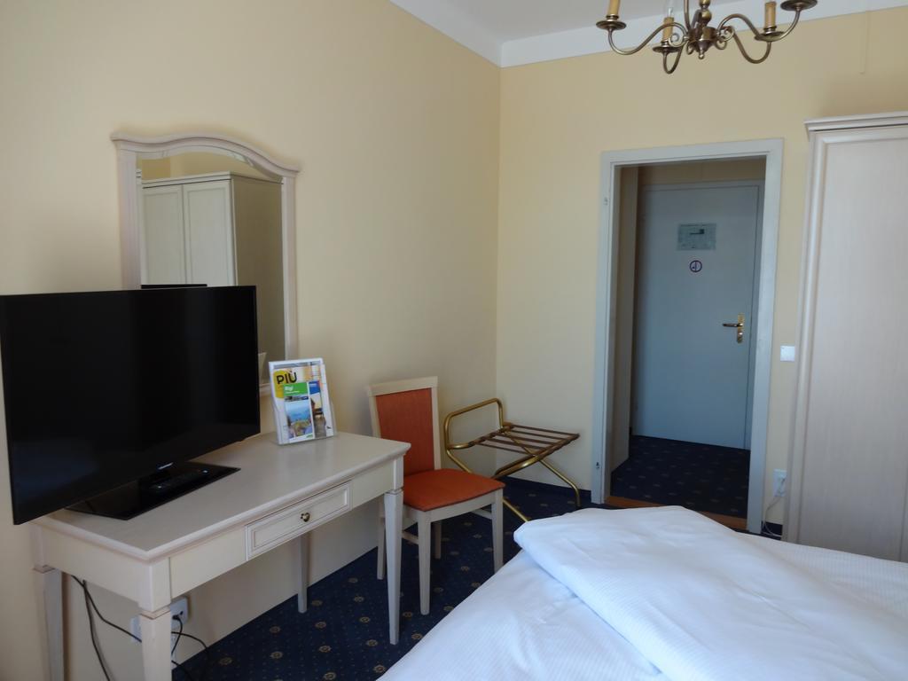 Hotel Schweizerhof Weggis Zewnętrze zdjęcie
