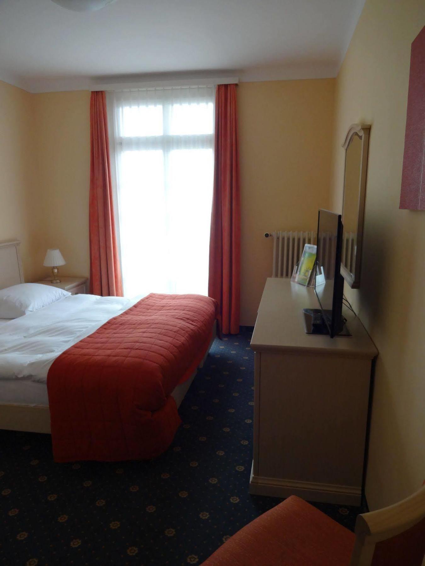 Hotel Schweizerhof Weggis Zewnętrze zdjęcie