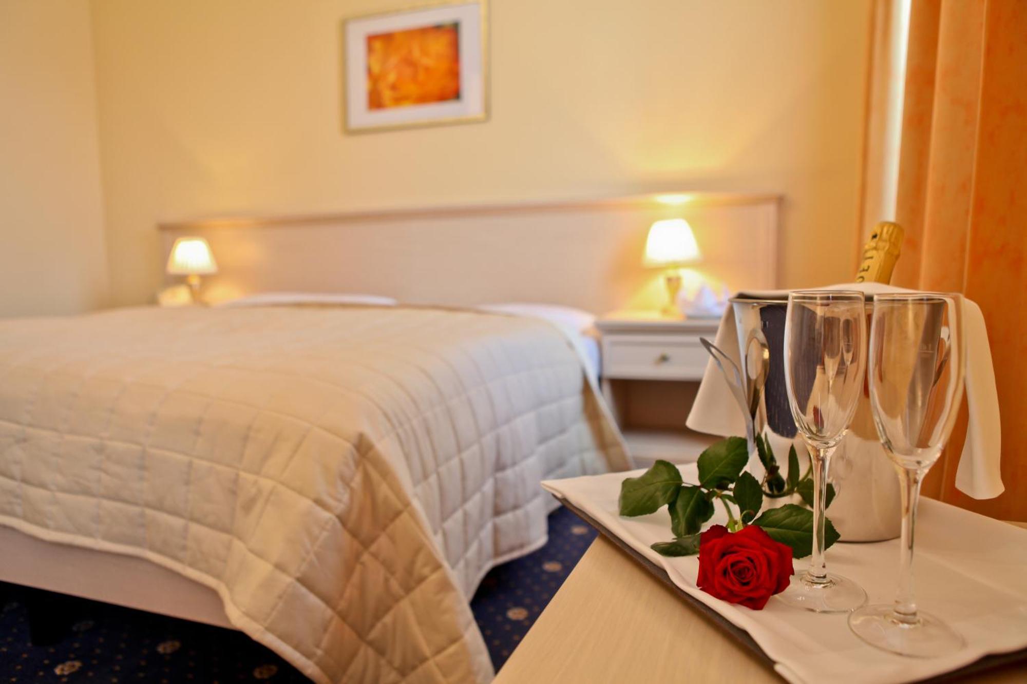 Hotel Schweizerhof Weggis Zewnętrze zdjęcie